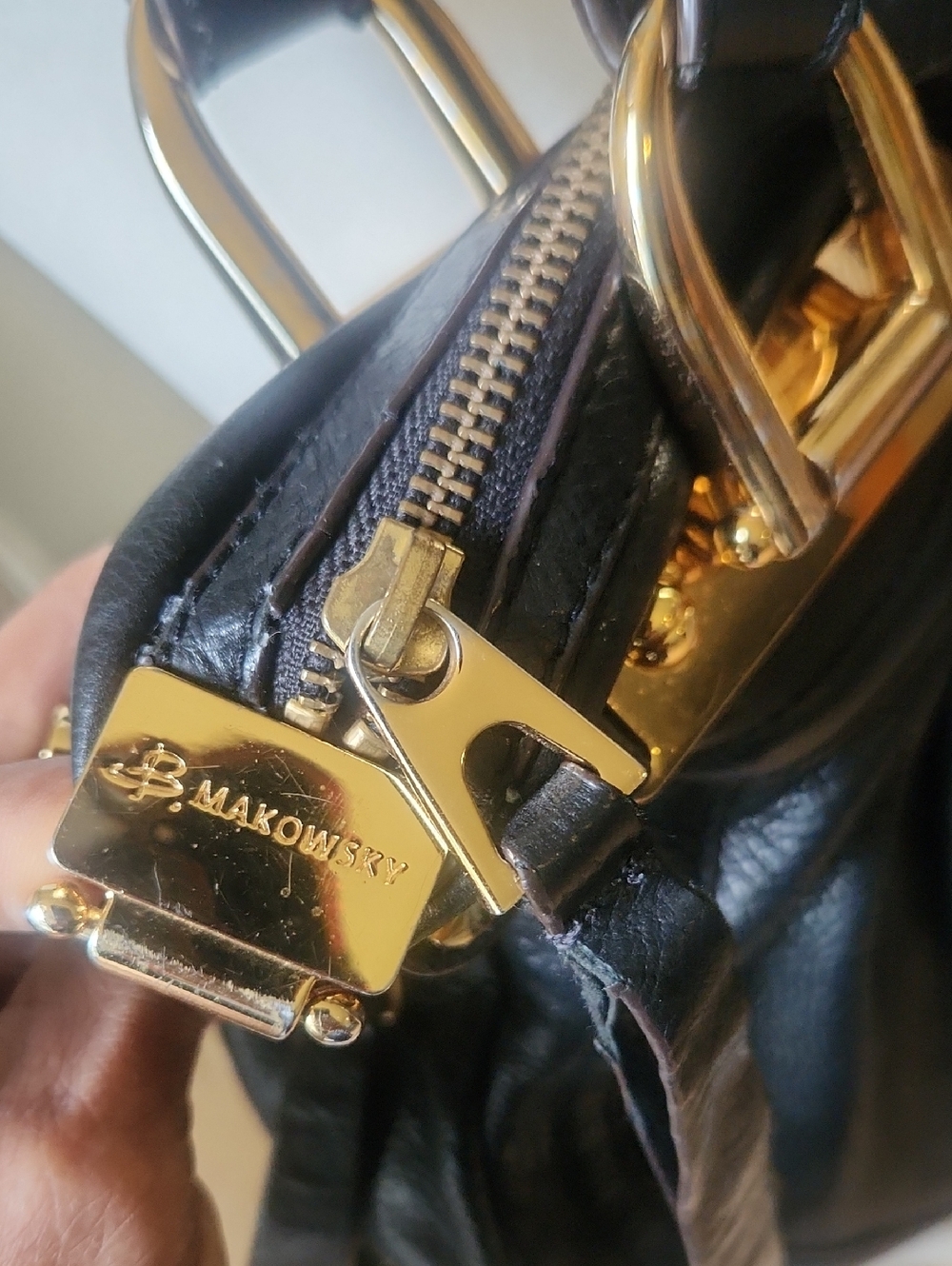 B.Makowsky Leather Purse - Picture 4 of 8
